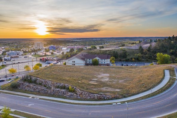 Land For Sale: 1051 E Fairmont Blvd, Rapid City, SD 57701